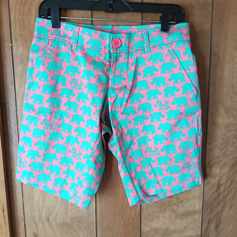 Tracy Negoshian Women’s Elephant Print Bermuda Shorts Green Pink Size 2